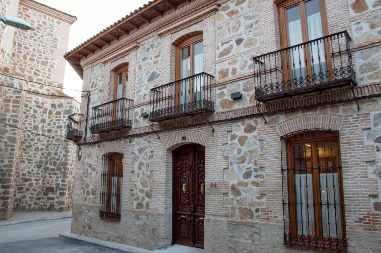 La Casa Del Medico Hosteria Rural Urda Екстериор снимка