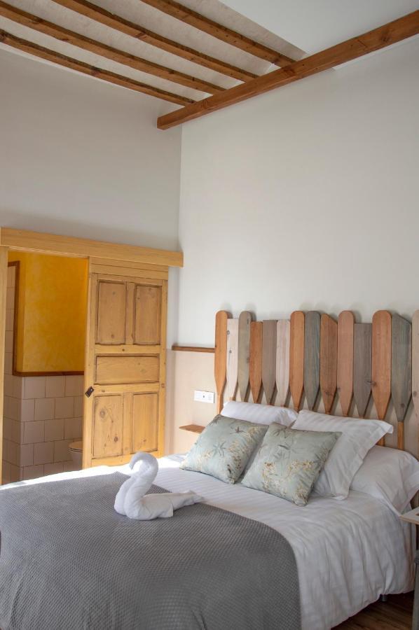 La Casa Del Medico Hosteria Rural Urda Екстериор снимка