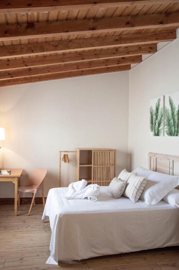 La Casa Del Medico Hosteria Rural Urda Екстериор снимка