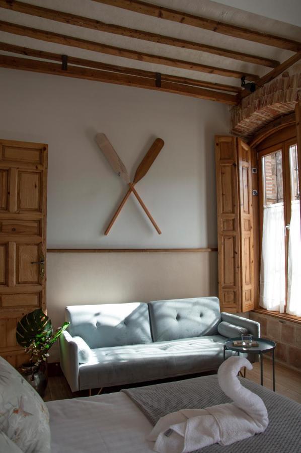 La Casa Del Medico Hosteria Rural Urda Екстериор снимка