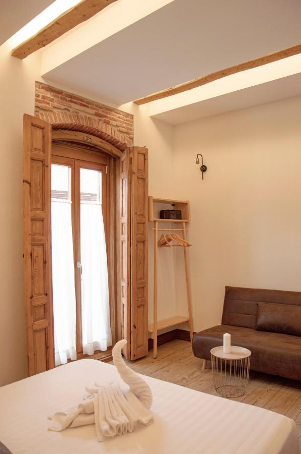 La Casa Del Medico Hosteria Rural Urda Екстериор снимка