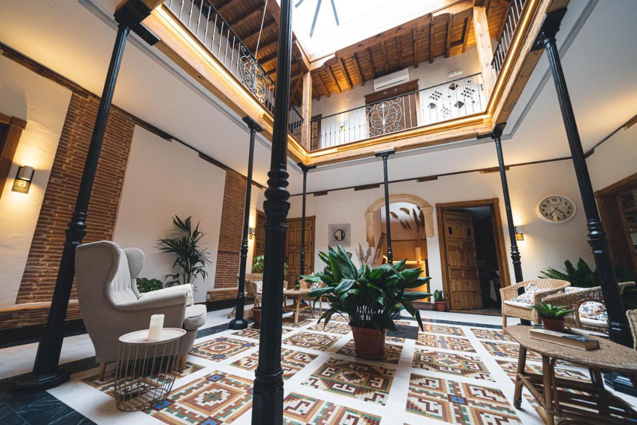 La Casa Del Medico Hosteria Rural Urda Екстериор снимка